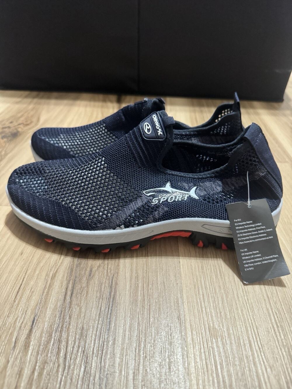 Men's Slip-On Hiking Shoes Lightweight, Breathable Anti-Slip Walking Sneakers